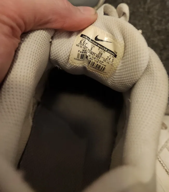 Nike Air Max 90 - US 6.5Y Sneakers image indicator(4)