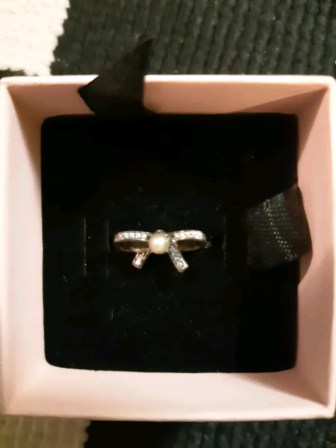 Pandora Pearl Bow Ring 🇨🇦 image indicator(2)