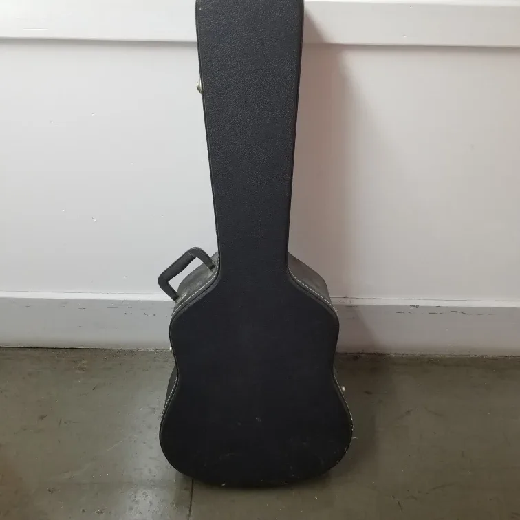 Yamaha F-310 Acoustic Guitar with Case thumbnail