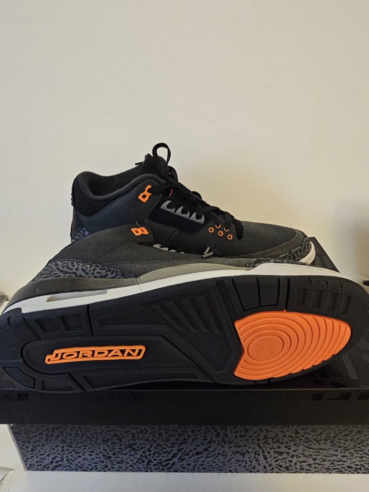 Air Jordan 3 Fear shoe brand new - photo 2