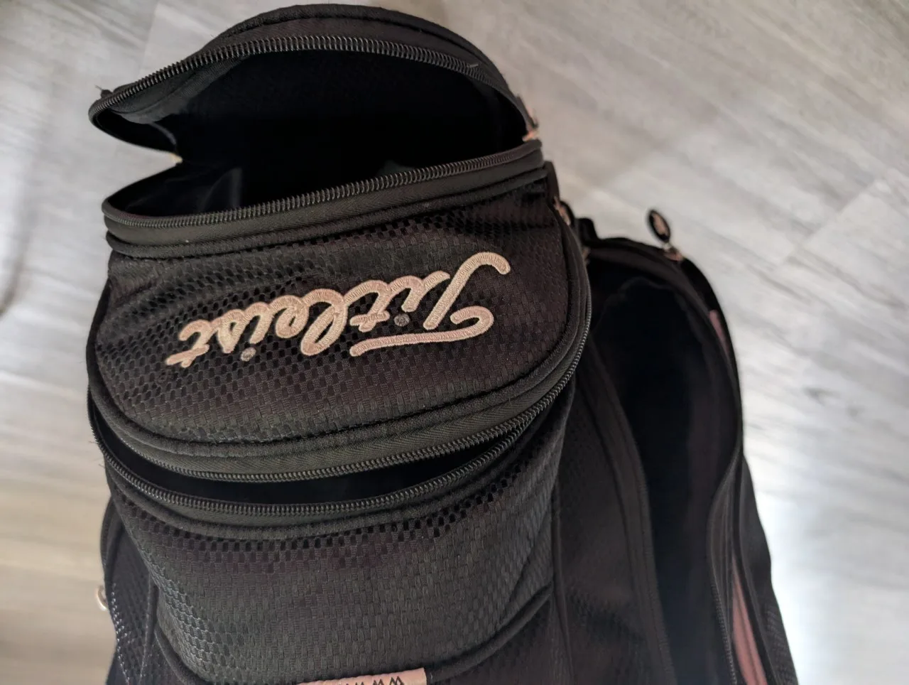 Titleist Golf Bag - Black image indicator(7)