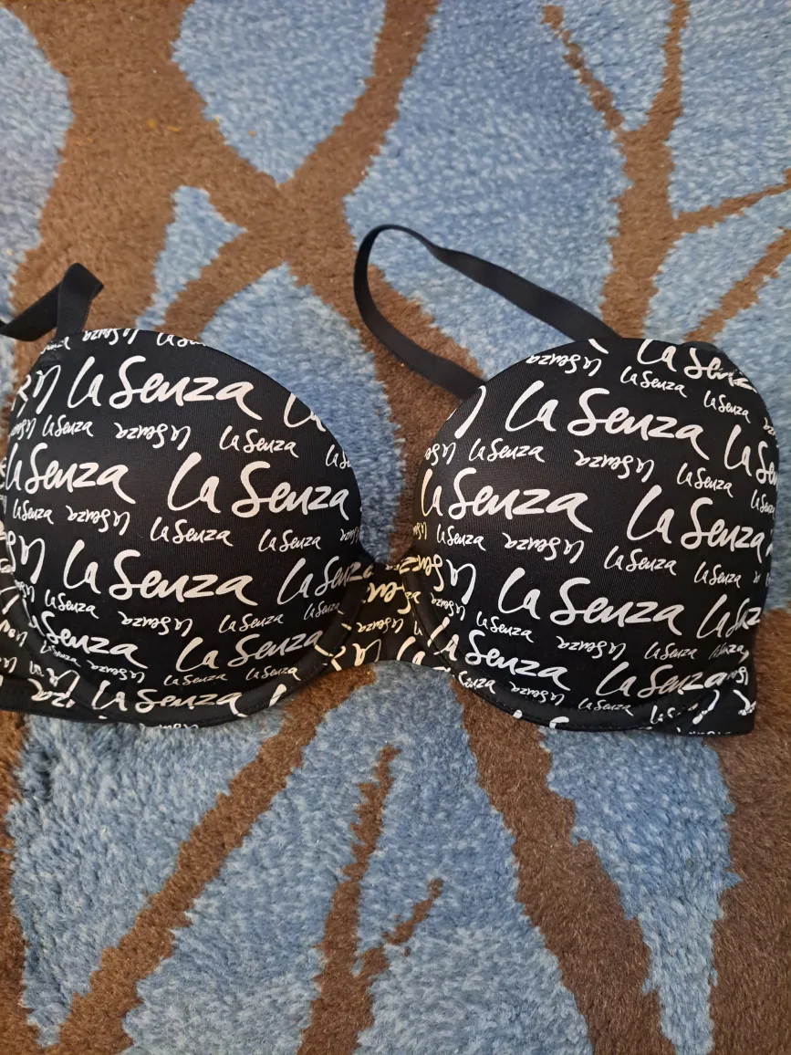 La Senza Black & White Bra - Size 34D thumbnail