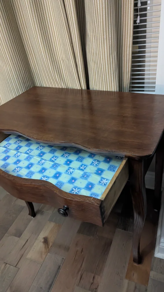 Vintage Carved Wood Plant Stand with Marble Top🇨🇦 image indicator(2)