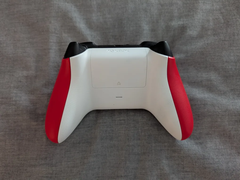 Xbox Wireless Controller - Red image indicator(2)