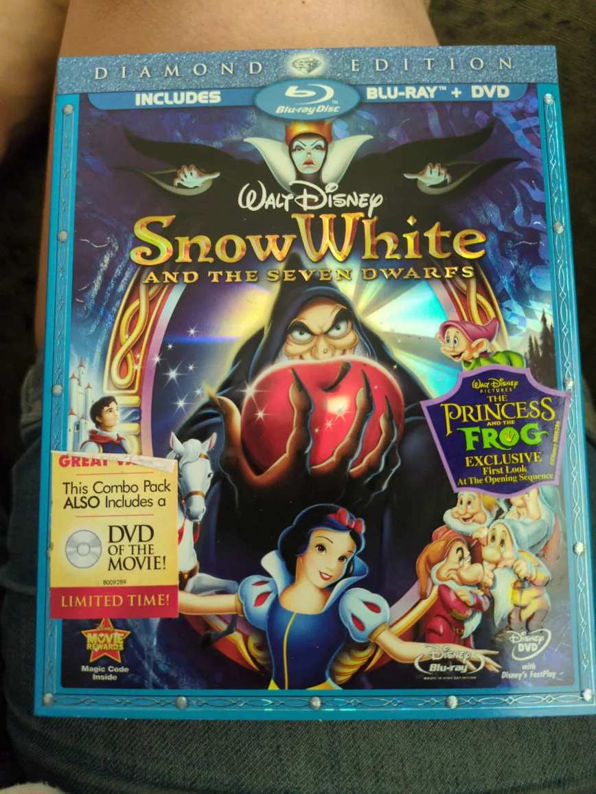 Walt Disney Snow White Blu-ray + DVD Diamond Edition thumbnail