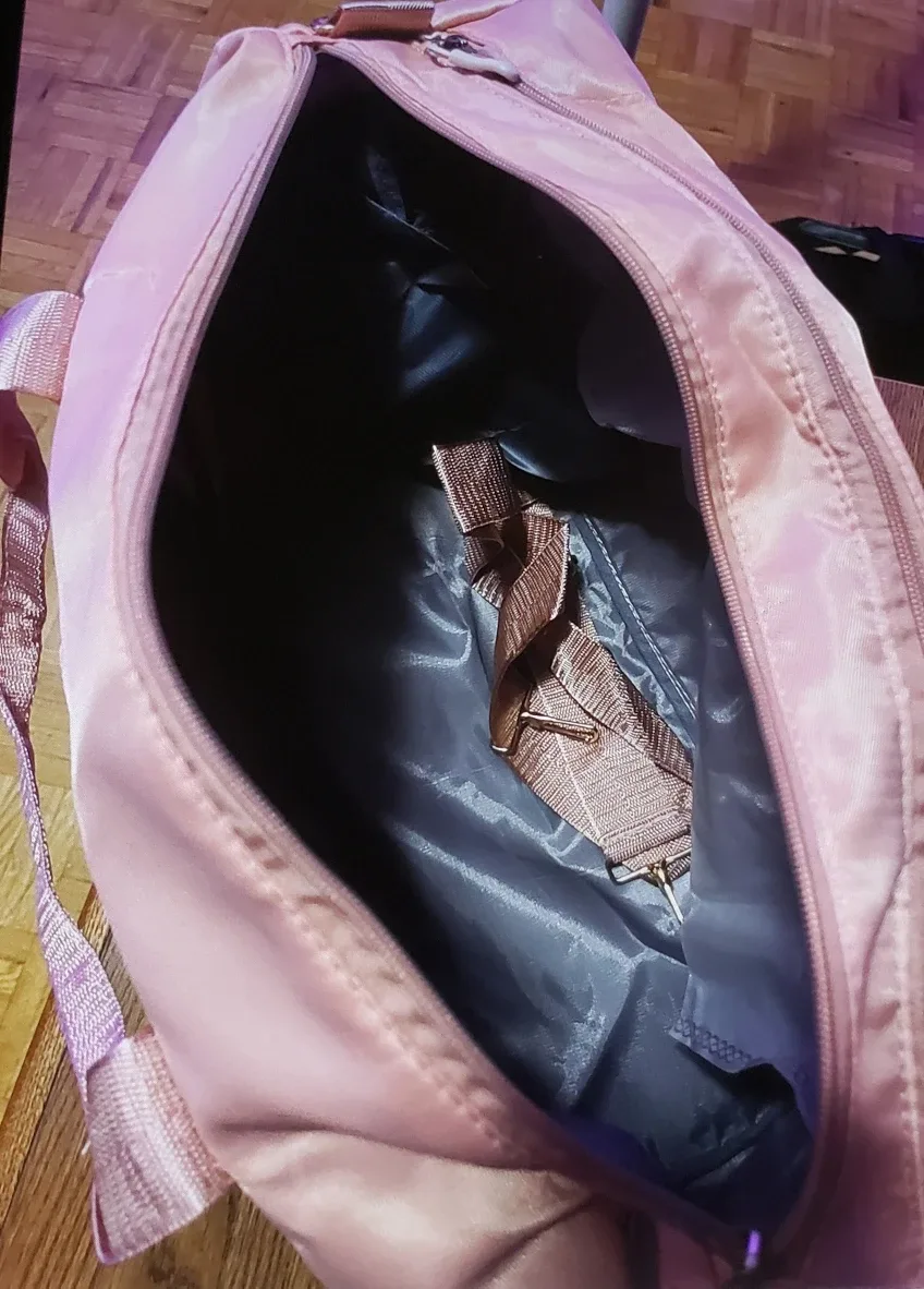 Pink Gym Bag - Lightweight & Portable image indicator(3)