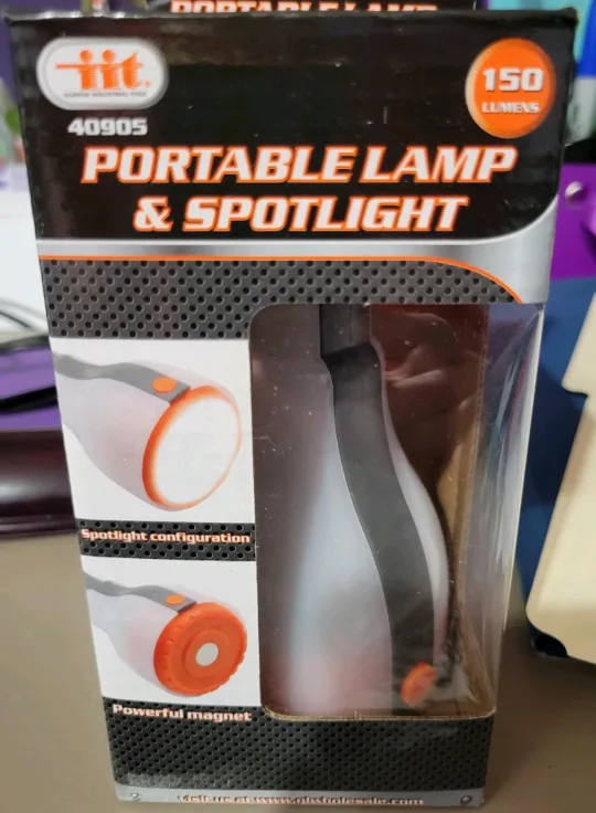 IIT 40905 Portable Lamp & Spotlight - NEW🇨🇦 thumbnail