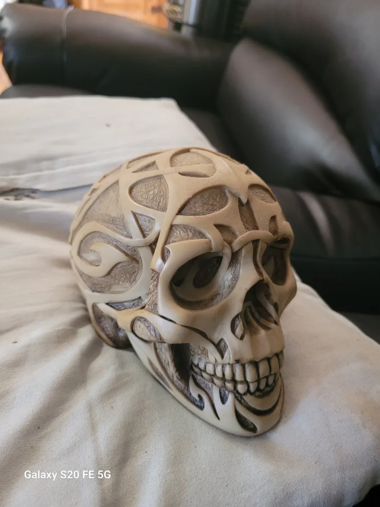 Skull Trinket Box with Dragon Design image indicator(3)