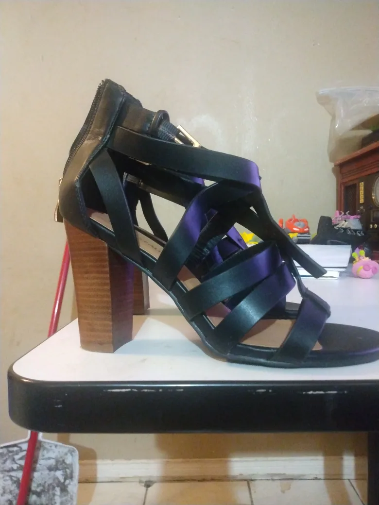 Black Heeled Sandals - Size 8 thumbnail