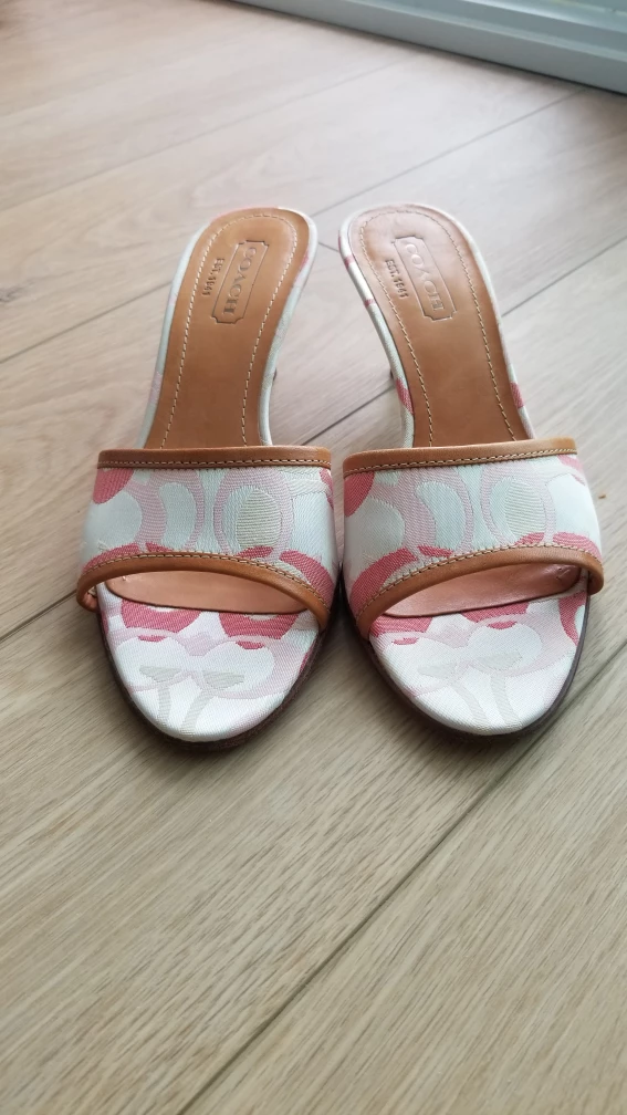 Vintage Coach Kirsten Pink/White Heels - Size 6 B - photo 3