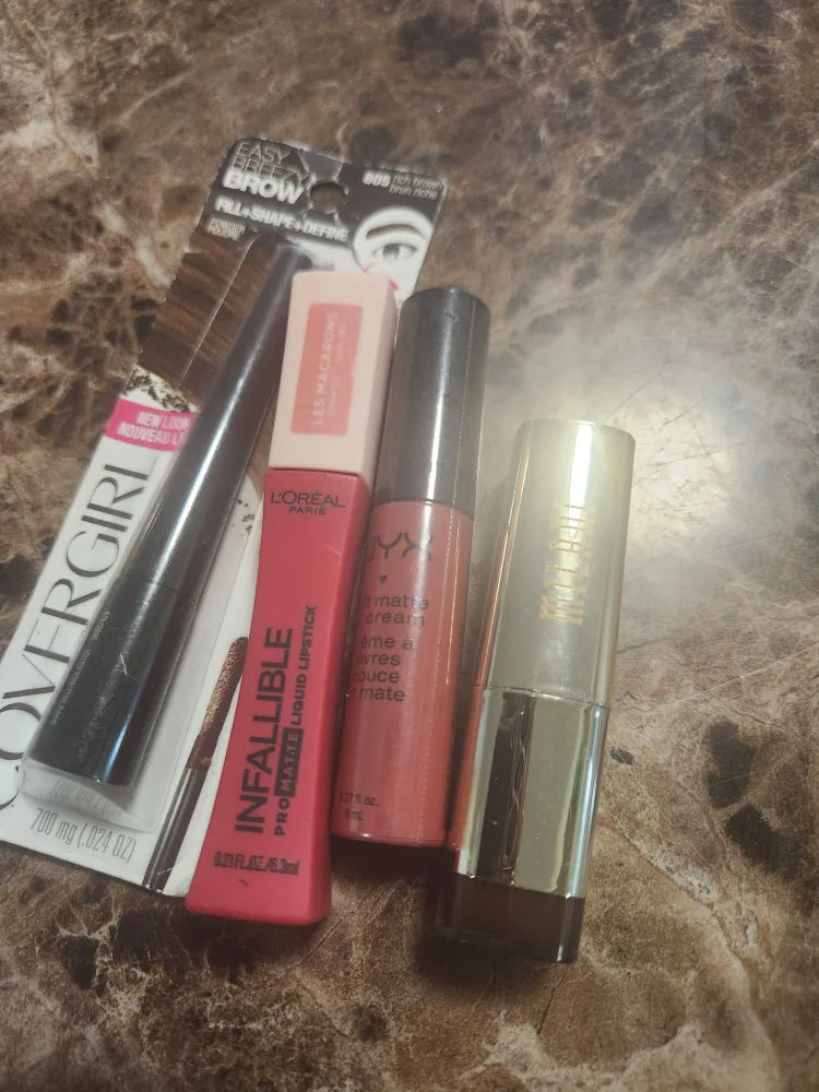 makeup Bundle all $20 price is firm thumbnail
