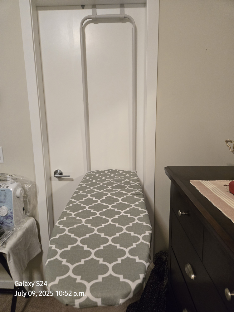 ironing table - photo 2