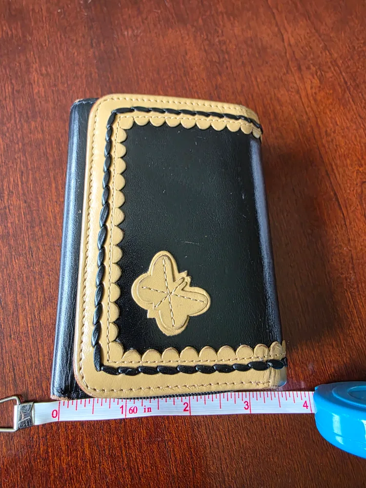 Danier Tri-Fold Wallet thumbnail
