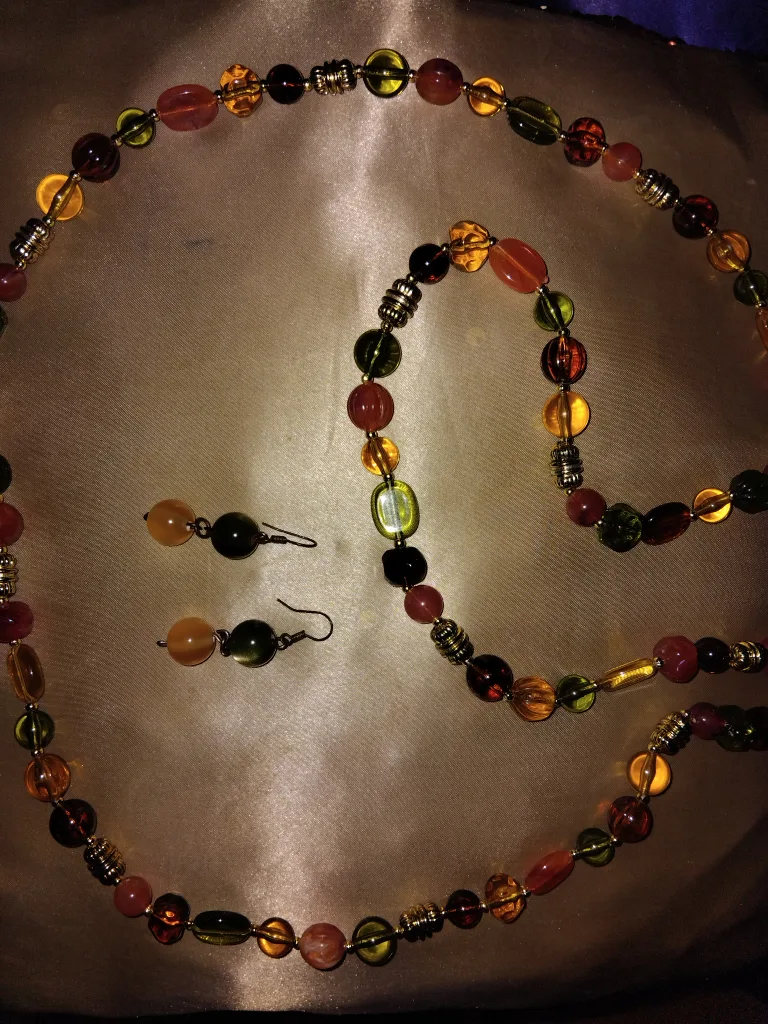 Beaded Necklace and Earring Set image indicator(2)