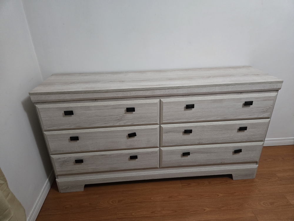 6-Drawer Dresser - Whitewashed Wood