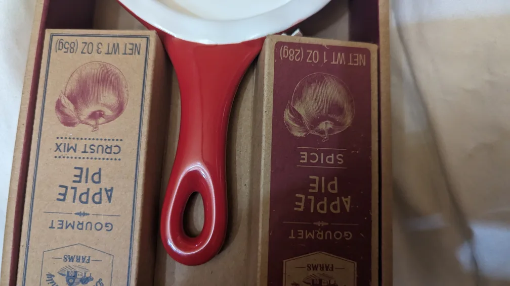 Deacon Family Farms Apple Pie Kit image indicator(2)