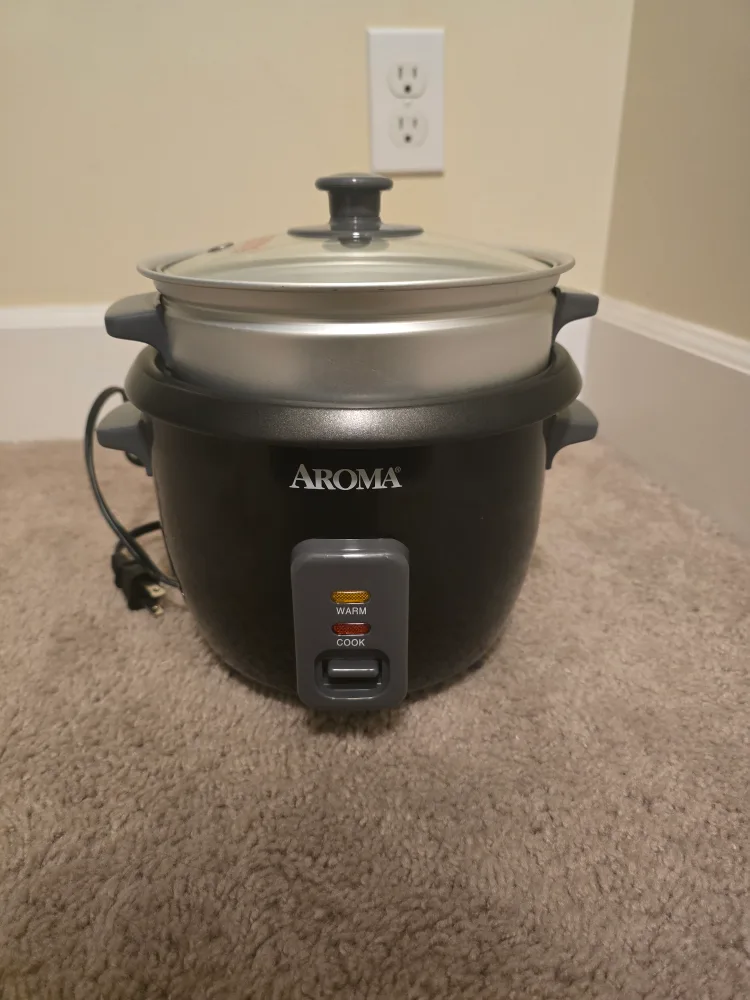 Aroma Housewares  Cooked Rice Cooker, Steamer, Multicooker thumbnail