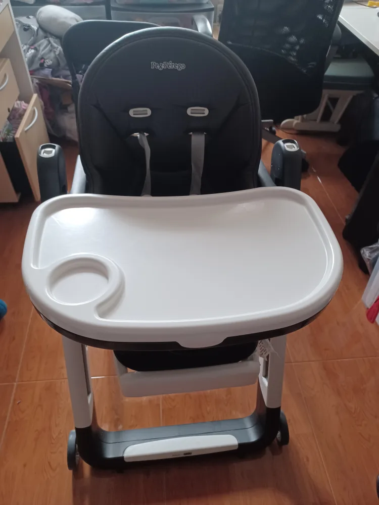 Peg Perego Multi-Functional Compact Folding High Chair thumbnail