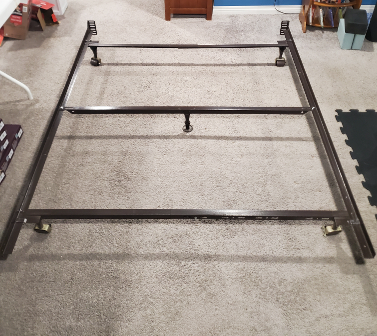 Adjustable Metal Bed Frame 🇨🇦