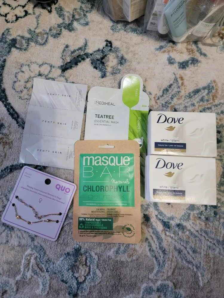 Skincare Bundle: Fenty, Mediheal, Masque Bar, Dove thumbnail