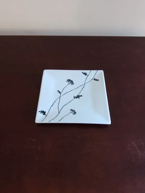 Square Decorative Plate thumbnail