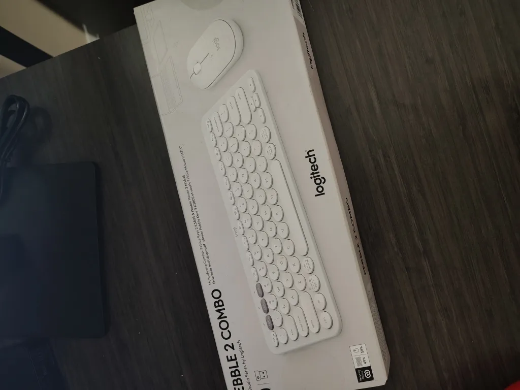 Logitech Pebble 2 Combo - Keyboard and Mouse Set thumbnail