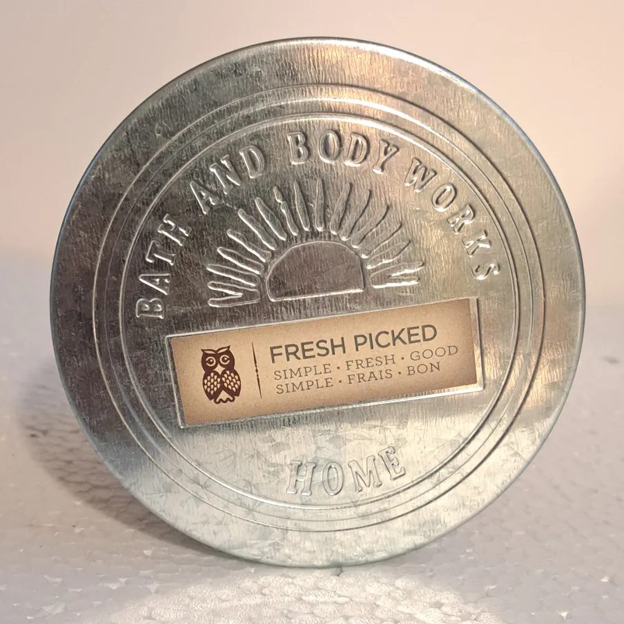 Unused Bath and Body Works "Apple Ale" 3-wick candle image indicator(2)