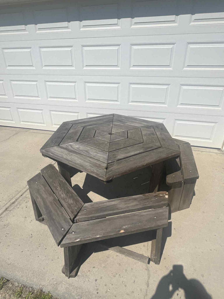 Wooden picnic table with benches - photo 2