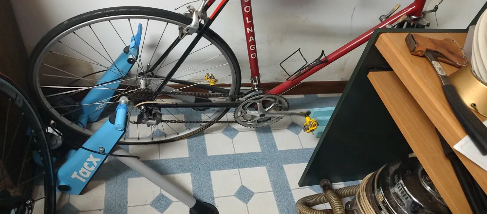 Colnago Road Bike - Red with Trainer included thumbnail