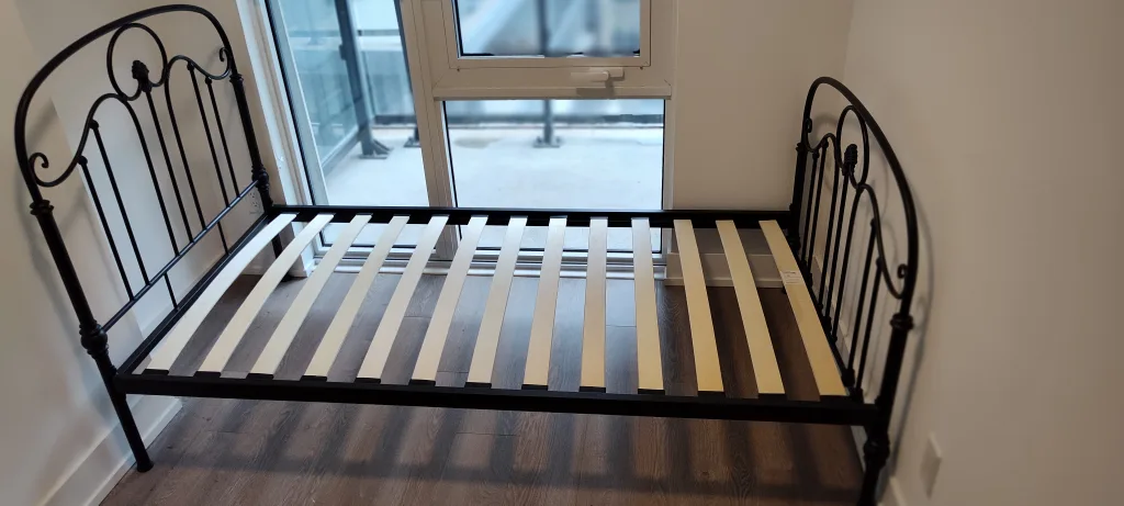 Black Metal Bed Frame image indicator(9)