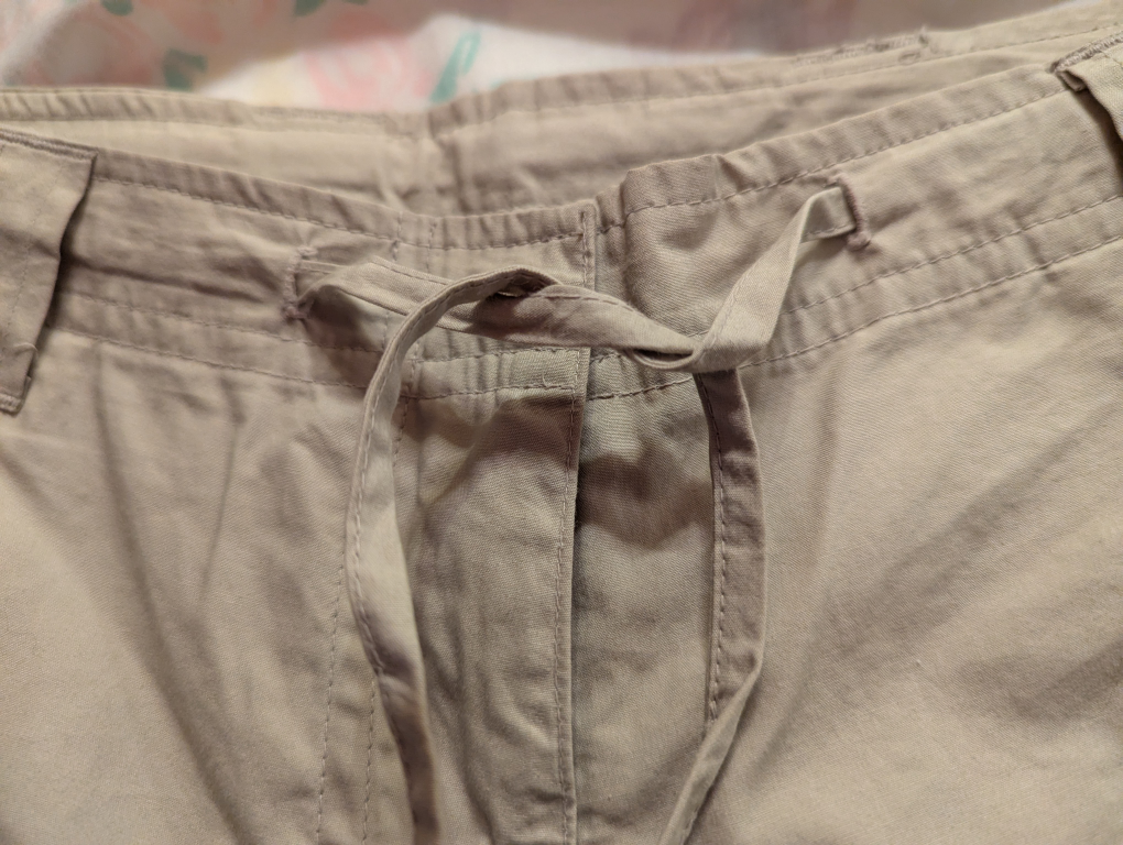 Le Chateau Beige Cotton Pants Size 7/8 - photo 4