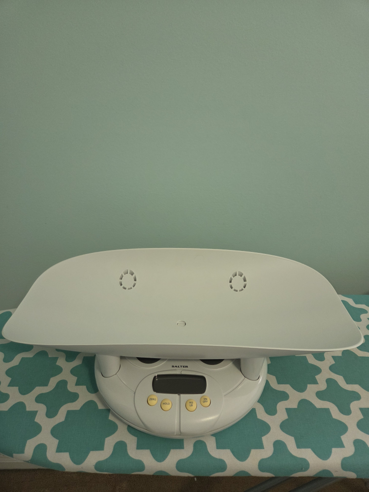 Salter Baby & Toddler Scale - Like New! - photo 2