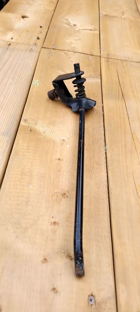 Black Metal Kickstand image indicator(4)