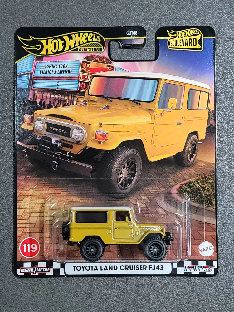 Hot Wheels Toyota Land Cruiser FJ43 thumbnail