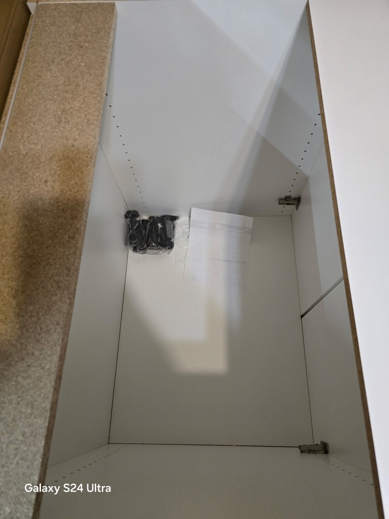 New Kitchen Cabinet - B30 - 30 1/4" - photo 2