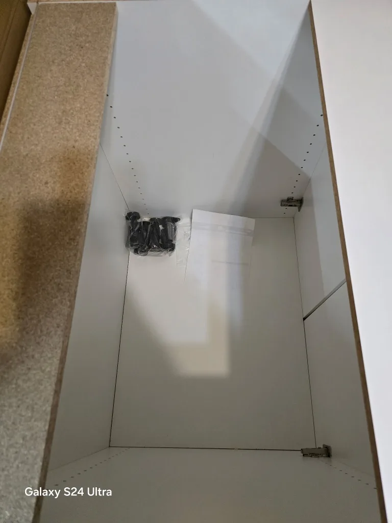 New Kitchen Cabinet - B30 - 30 1/4" image indicator(2)