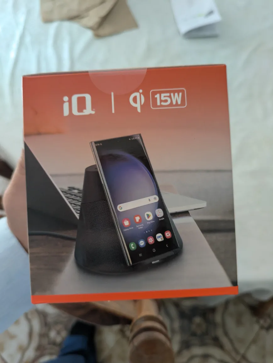 iQ Wave Home Speaker - Bluetooth, MagSafe, Wireless Charging image indicator(2)