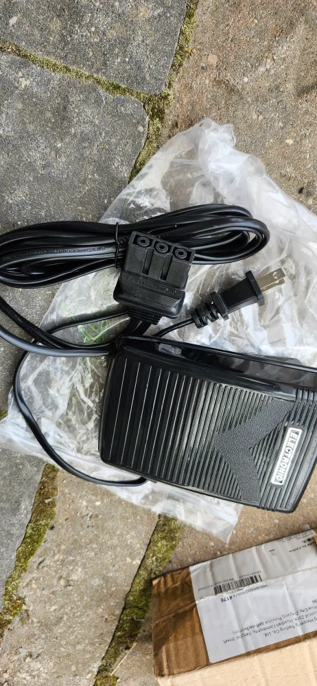 Electronic Sewing Machine Foot Pedal thumbnail
