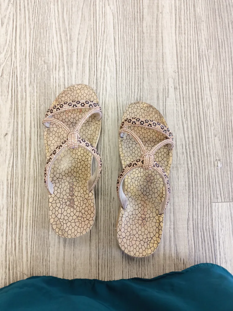 Rhinestone Embellished summer Flip Flops 🧡🧡 thumbnail