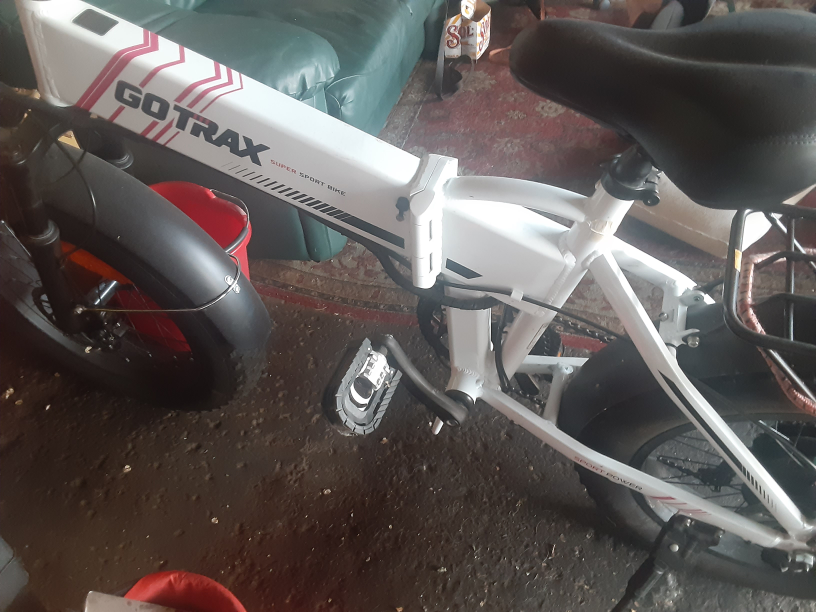 GOTRAX Super Sport E-Bike with manual and accessories