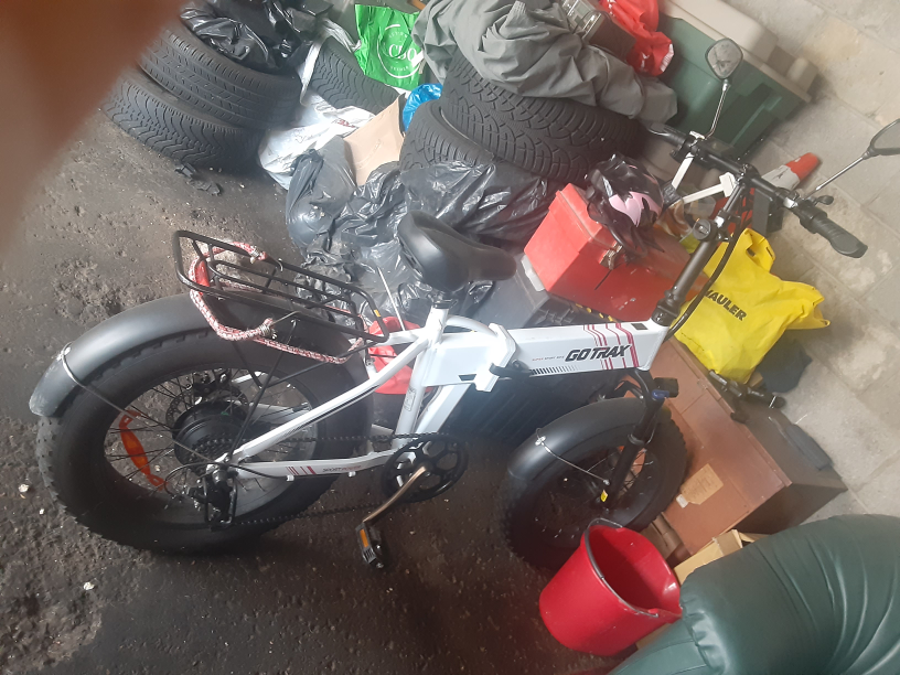 GOTRAX Super Sport E-Bike with manual and accessories - photo 3