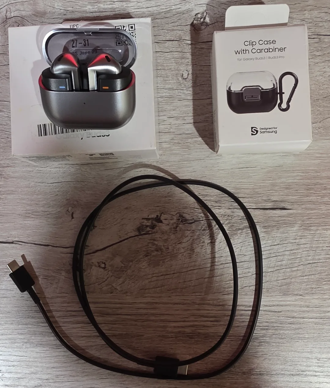 New With Box Samsung Galaxy Buds3 With New Carabiner Case thumbnail