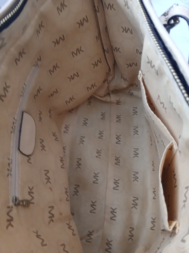 Michael Kors Tote Bag & Wallet Set image indicator(4)