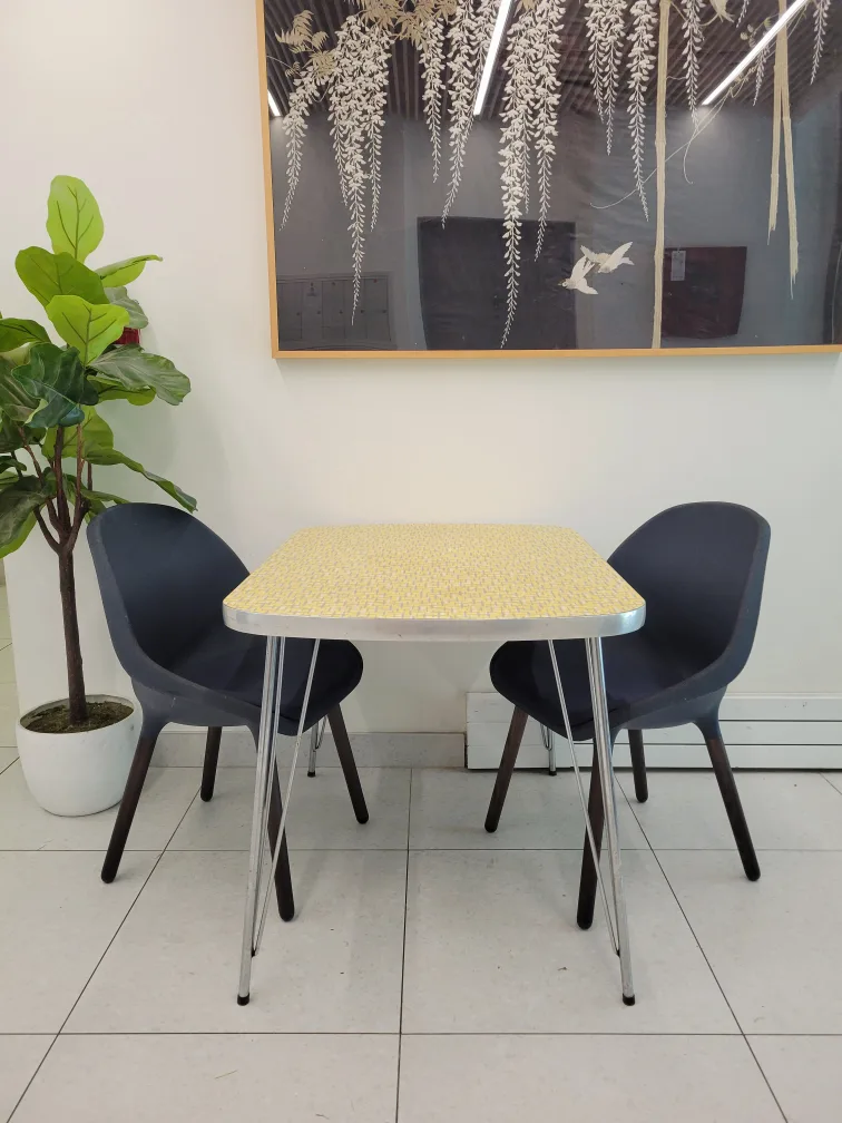 MCM (1950s) Atomic Extendable Dinette Table (Delivery Available) thumbnail