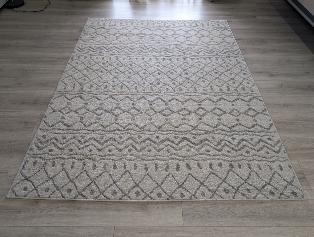 Patterned Area Rug - photo 2