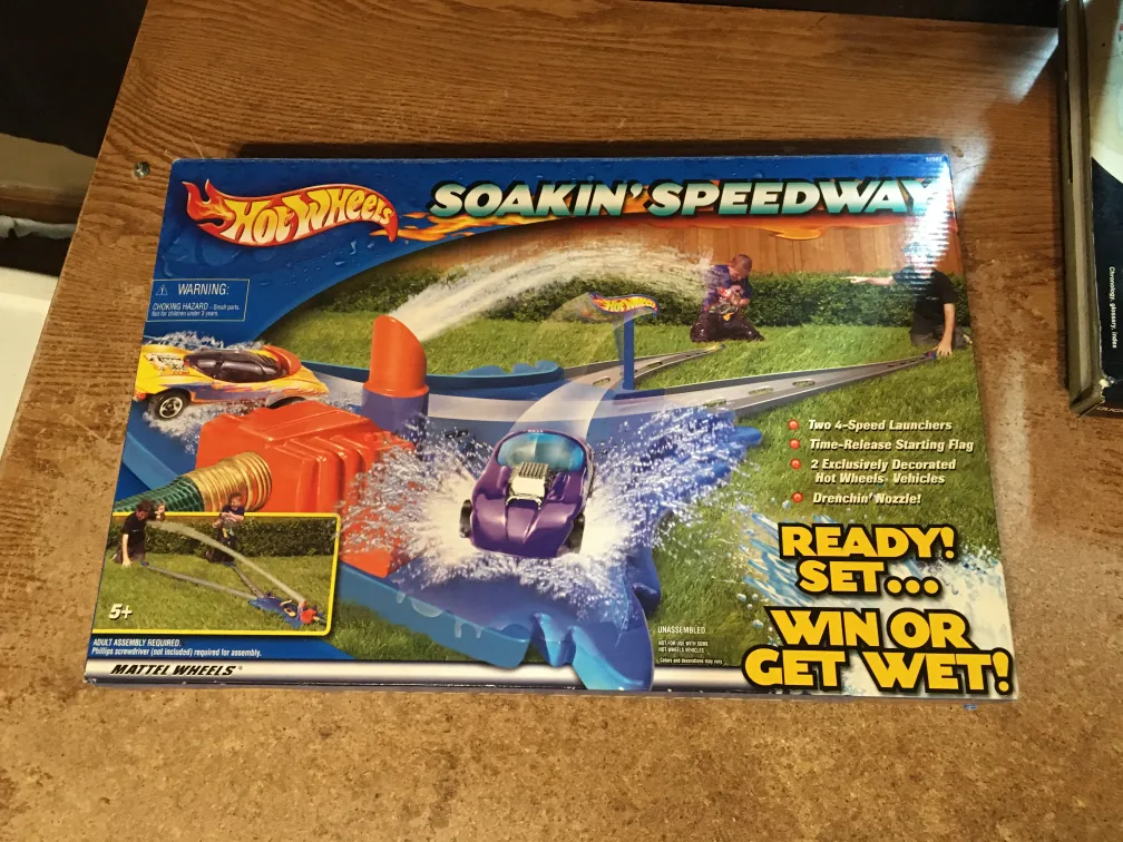 2001 Hot Wheels Soakin' Speedway Set w/ 2 cars sealed thumbnail
