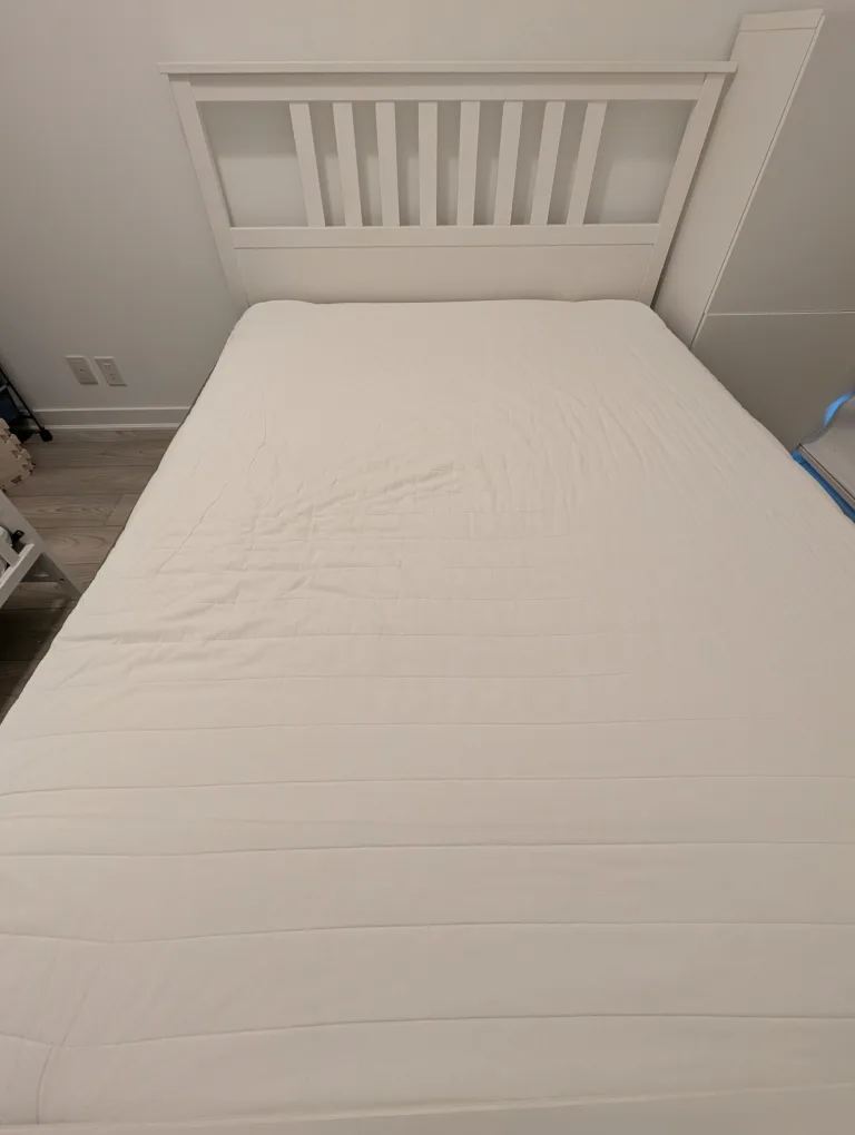 Ikea Hemnes Bed Frame and Mattress image indicator(3)