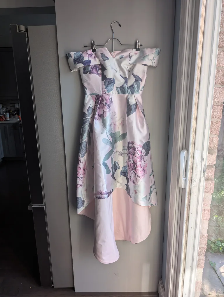 Chi Chi London High-Low Floral Dress - UK Size 6 Petite image indicator(5)