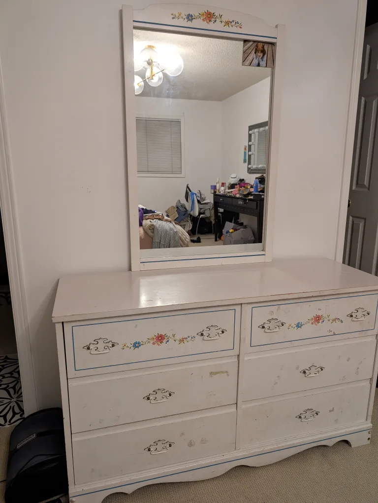 Vintage Bedroom Suite thumbnail