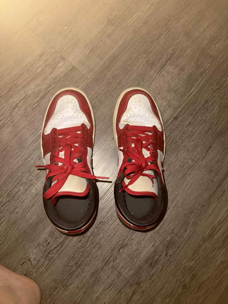 Nike Air Jordan 1 Low Red/White thumbnail